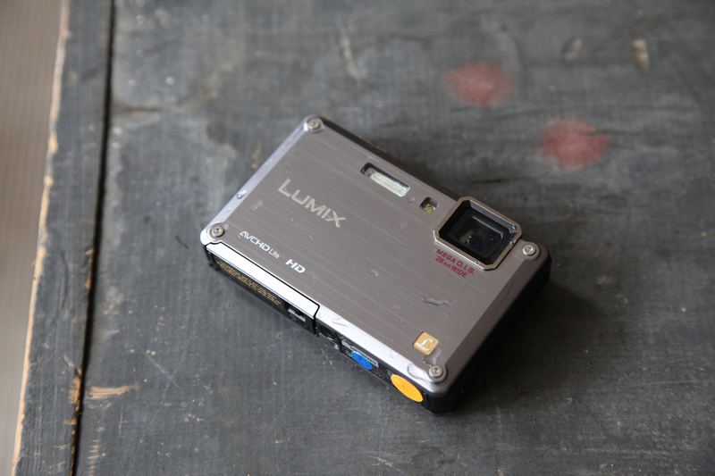 Illustration for article titled Toughcam Battle: Canon PowerShot D10 vs. Panasonic Lumix DMC-TS1